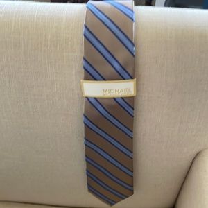 Michael Kors Neck Tie